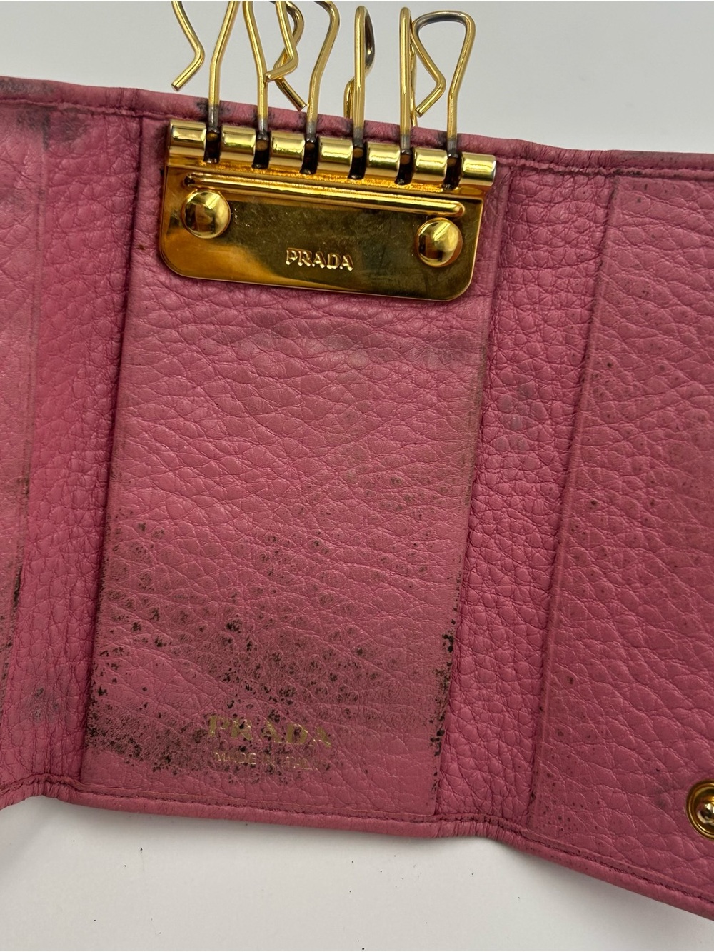 Prada pink pebbled leather keyholder - Picture 6 of 10